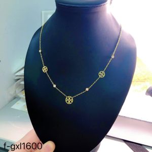 Long necklace